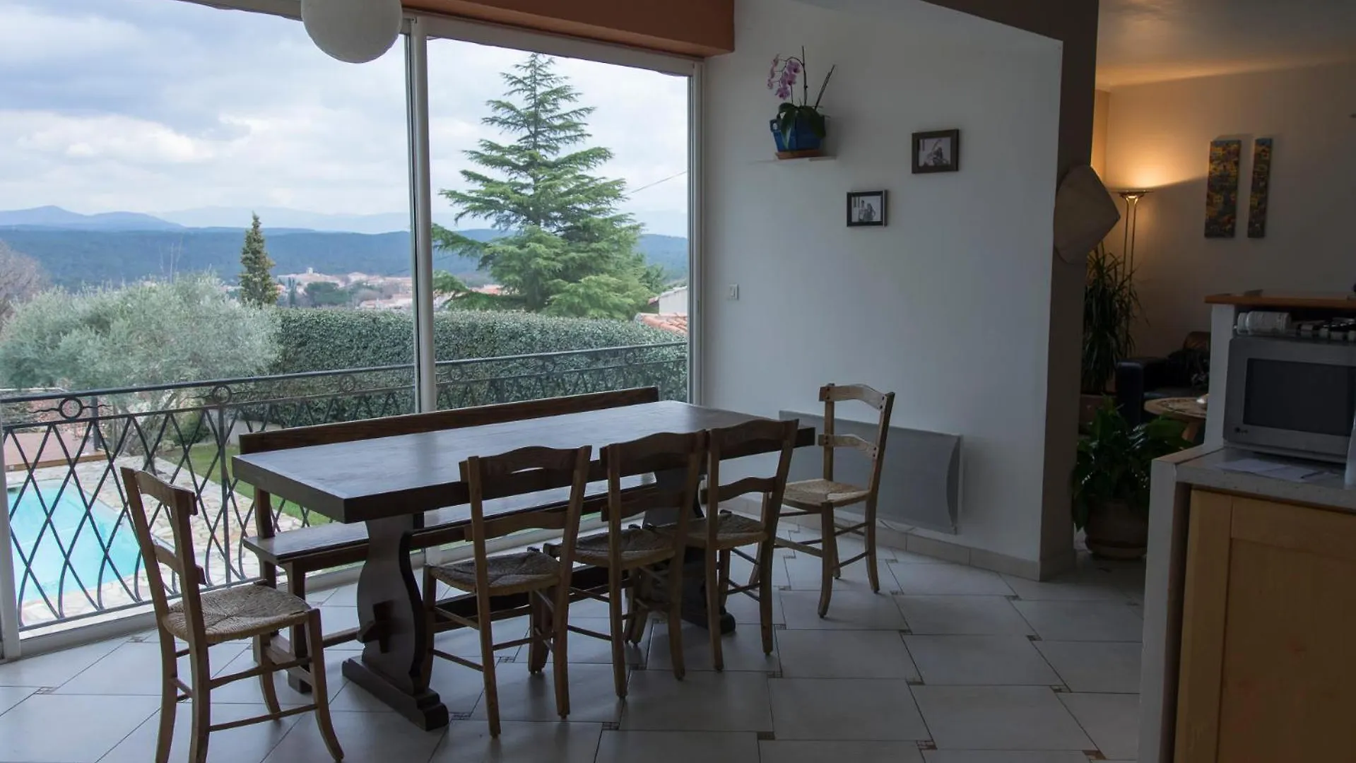 Amazing View ! Great House To Gather With Friends In Provence Greasque